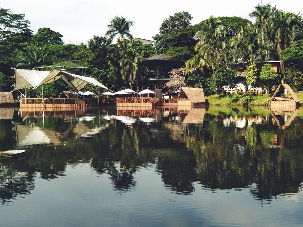 Negotiating with host in Phu Quoc - Affordable homestays for nomads Vietnam